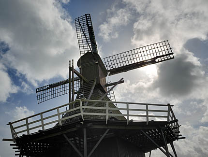 Leuchtturm Westerheversand im Sommer, © 2017 Jürgen Kullmann