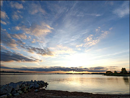 Sonnenuntergang über der Schlei bei Arnis, © 2021 Jürgen Kullmann