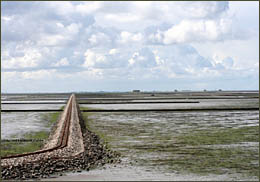 Lorenbahn zur Hamburger Hallig, © 2006 Volker Schmidt